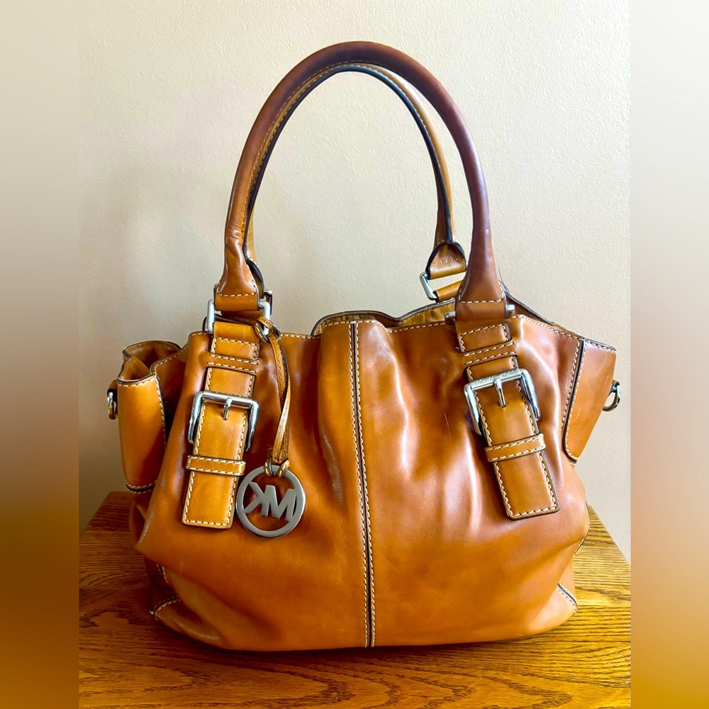 Michael Michael Kors Carmel Large Satchel bag. EUC - Picture 1 of 12